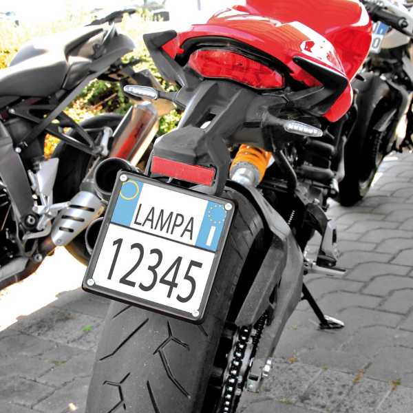 90481-LM-2 ΠΛΑΙΣΙΟ ΤΕΤΡΑΓΩΝΟ ΓΙΑ ΠΙΝΑΚΙΔΑ ΚΥΚΛΟΦΟΡΙΑΣ MOTO 185 Χ 185 mm (ΜΑΥΡΟ ΧΡΩΜΑ) - Image 2
